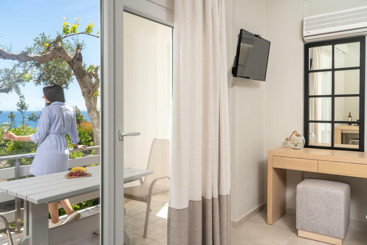 Fata Morgana Studios & Apartments Frangocastelo Ngoại thất bức ảnh